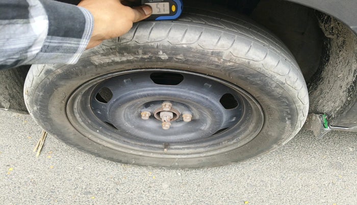 2022 Nissan MAGNITE XL, Petrol, Manual, 59,597 km, tyre