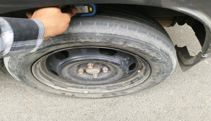 2022 Nissan MAGNITE XL, Petrol, Manual, 59,597 km, tyre