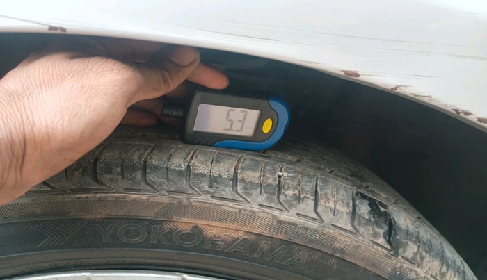 2017 Toyota Etios GXD PLATINUM, Diesel, Manual, 1,28,754 km, tyre