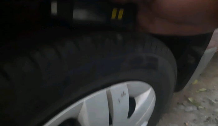 2014 Maruti Alto 800 LXI, Petrol, Manual, 50,844 km, tyre