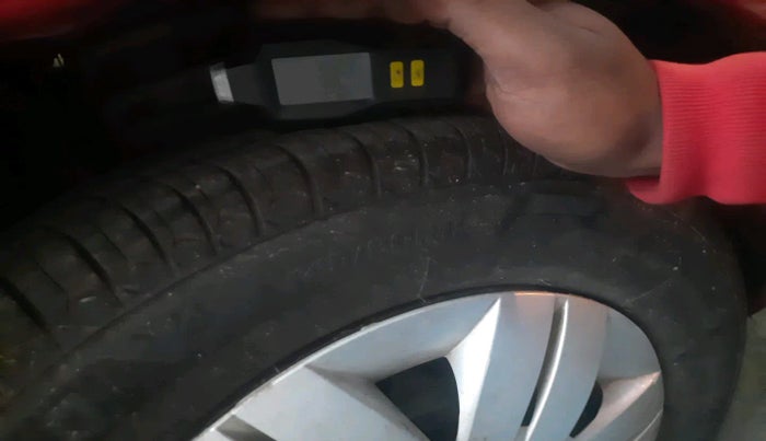 2014 Maruti Alto 800 LXI, Petrol, Manual, 50,844 km, tyre