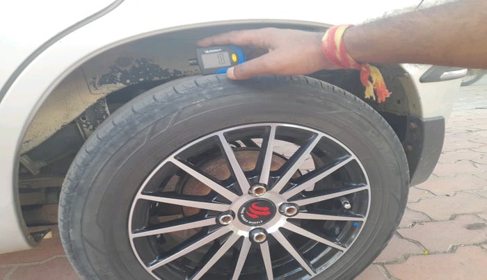 2013 Maruti Zen Estilo VXI, Petrol, Manual, 1,64,803 km, tyre