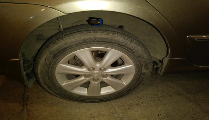 2011 Toyota Corolla Altis G PETROL, Petrol, Manual, 98,540 km, tyre