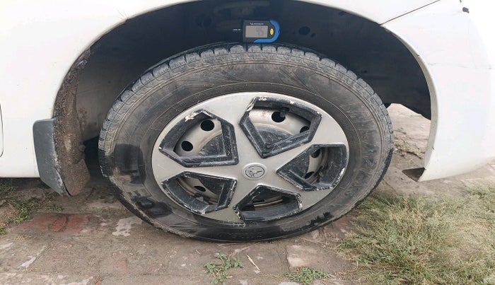 2014 Maruti Wagon R 1.0 LXI CNG, Petrol, Manual, 1,33,040 km, tyre