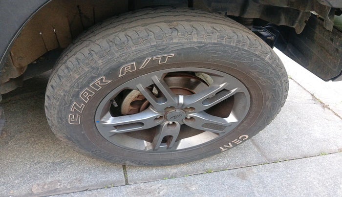 2021 Mahindra Thar LX D AT 4WD HT, Diesel, Automatic, 72,826 km, tyre