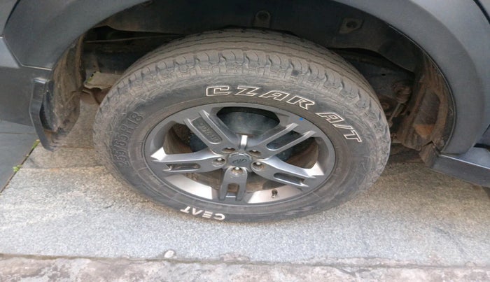 2021 Mahindra Thar LX D AT 4WD HT, Diesel, Automatic, 72,826 km, tyre