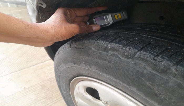 2014 Renault Duster 85 PS RXE DIESEL, Diesel, Manual, 86,579 km, tyre