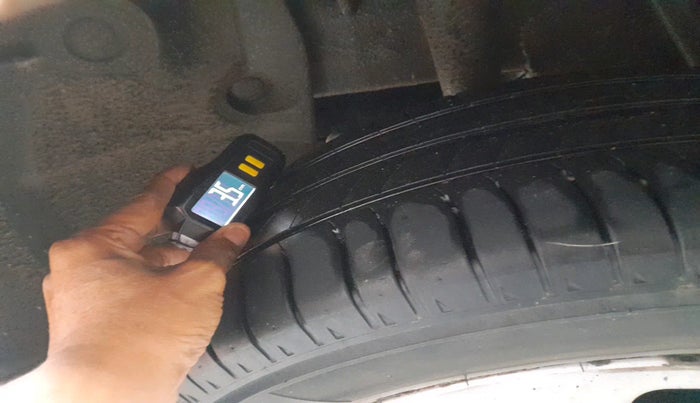 2014 Renault Duster 85 PS RXE DIESEL, Diesel, Manual, 86,579 km, tyre