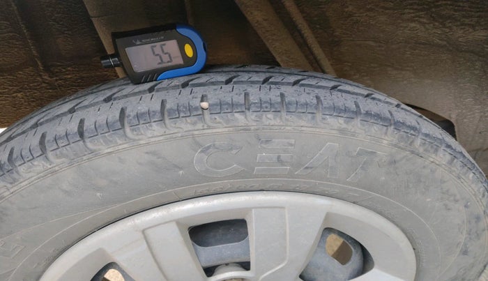 2018 Renault Kwid RXT 1.0 AMT, Petrol, Automatic, 76,475 km, tyre