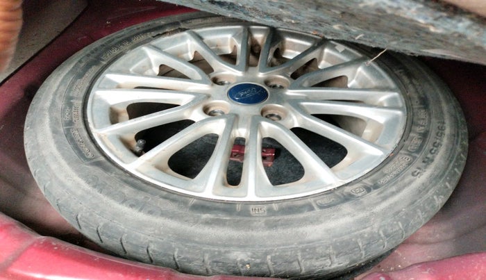 2018 Ford Figo Aspire TITANIUM 1.2 PETROL, Petrol, Manual, 49,334 km, tyre