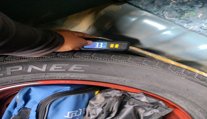 2022 Nissan MAGNITE XV PREMIUM TURBO CVT DUAL TONE, Petrol, Automatic, 64,728 km, tyre