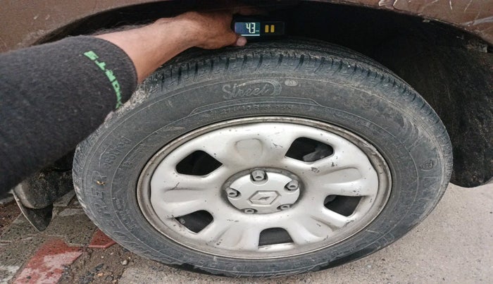 2014 Renault Duster 85 PS RXE DIESEL, Diesel, Manual, 1,53,584 km, tyre