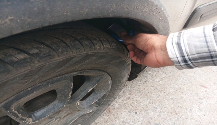 2017 Maruti IGNIS ALPHA 1.2, Petrol, Manual, 66,872 km, tyre