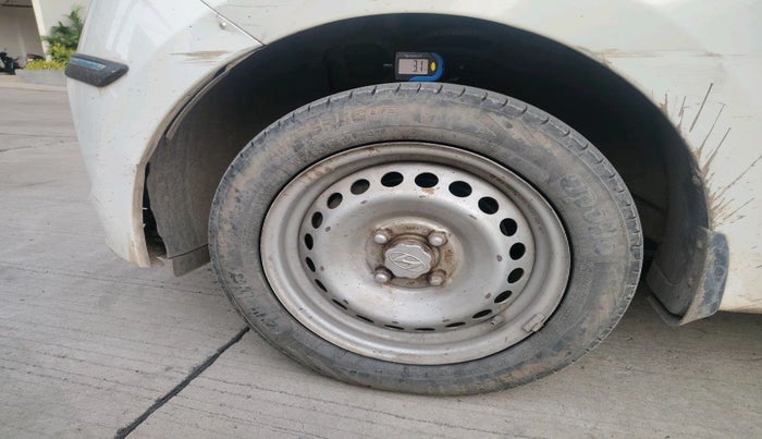 2017 Hyundai XCENT PRIME T PLUS CRDI, Diesel, Manual, 1,15,211 km, tyre