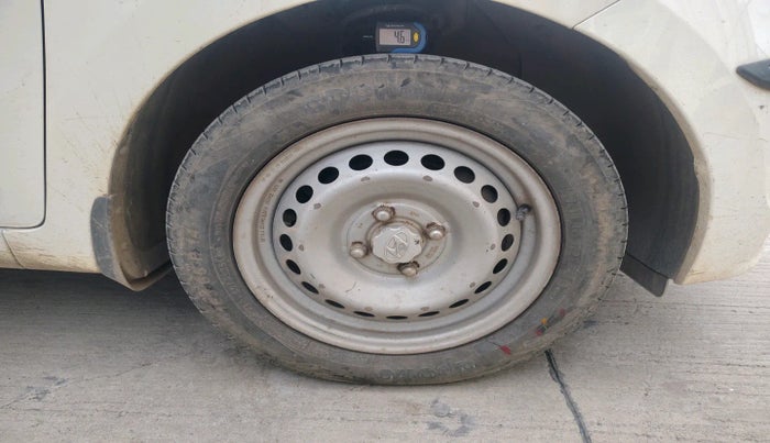 2017 Hyundai XCENT PRIME T PLUS CRDI, Diesel, Manual, 1,15,211 km, tyre