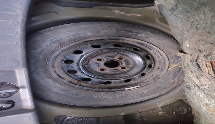 2011 Maruti Ritz VXI, Petrol, Manual, 74,790 km, tyre