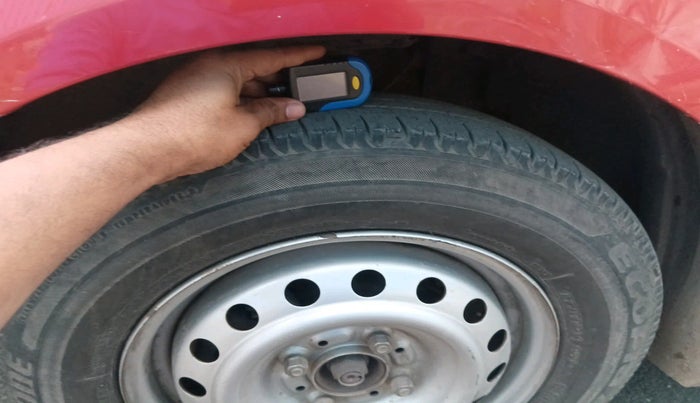 2021 Tata ALTROZ XE PETROL, Petrol, Manual, 30,209 km, tyre