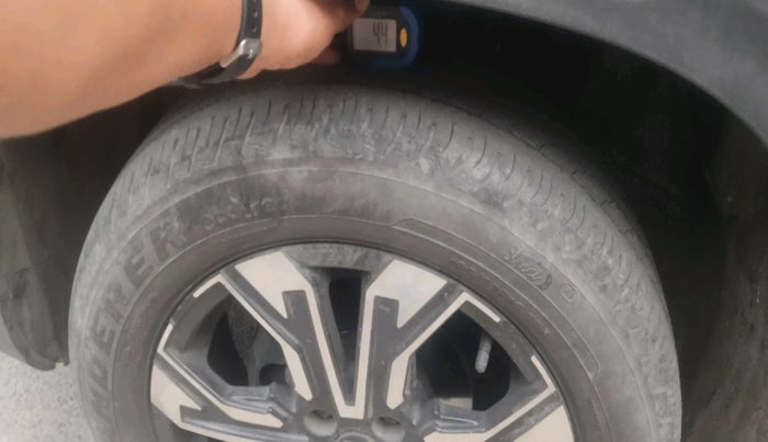 2022 Renault Kiger RXZ AMT, Petrol, Automatic, 32,514 km, tyre