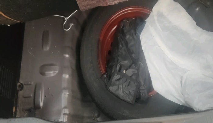 2022 Renault Kiger RXZ AMT, Petrol, Automatic, 32,514 km, tyre