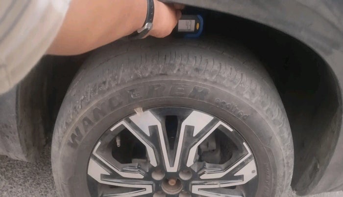 2022 Renault Kiger RXZ AMT, Petrol, Automatic, 32,514 km, tyre