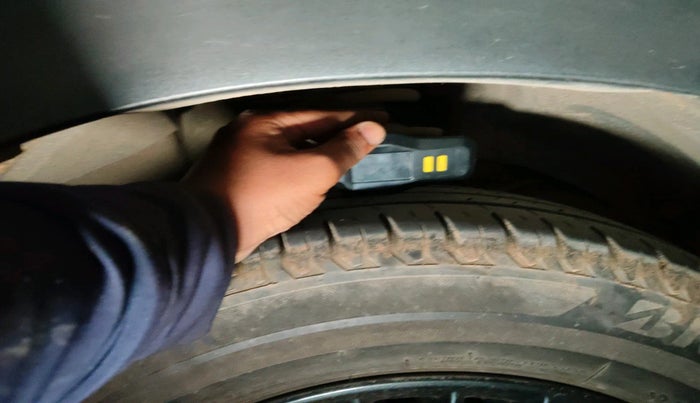 2021 Maruti XL6 ZETA AT, Petrol, Automatic, 23,944 km, tyre