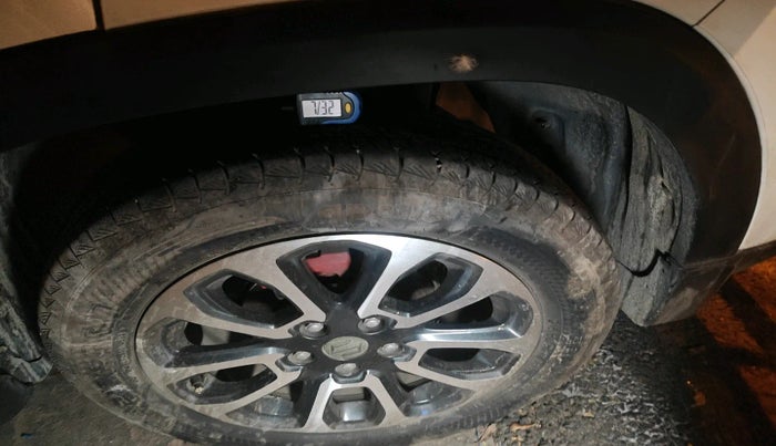 2023 Maruti Grand Vitara DELTA SMART HYBRID AT, Petrol, Automatic, 37,882 km, tyre