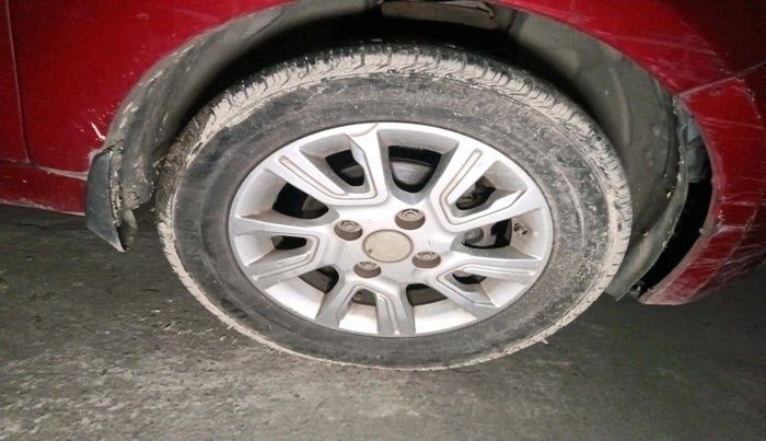 2018 Tata Tiago XZA PETROL, Petrol, Automatic, 79,681 km, tyre