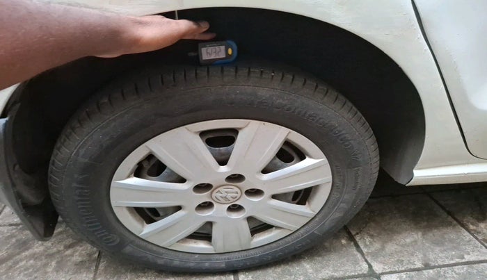 2017 Volkswagen Ameo TRENDLINE 1.2L, Petrol, Manual, 69,344 km, tyre