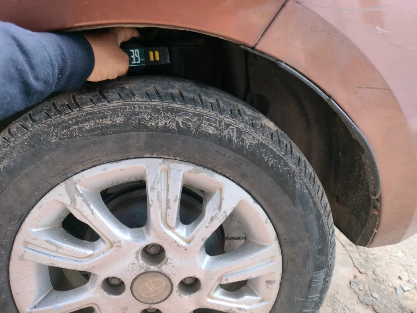 2017 Tata TIGOR XZ (O) DIESEL, Diesel, Manual, 1,66,292 km, tyre