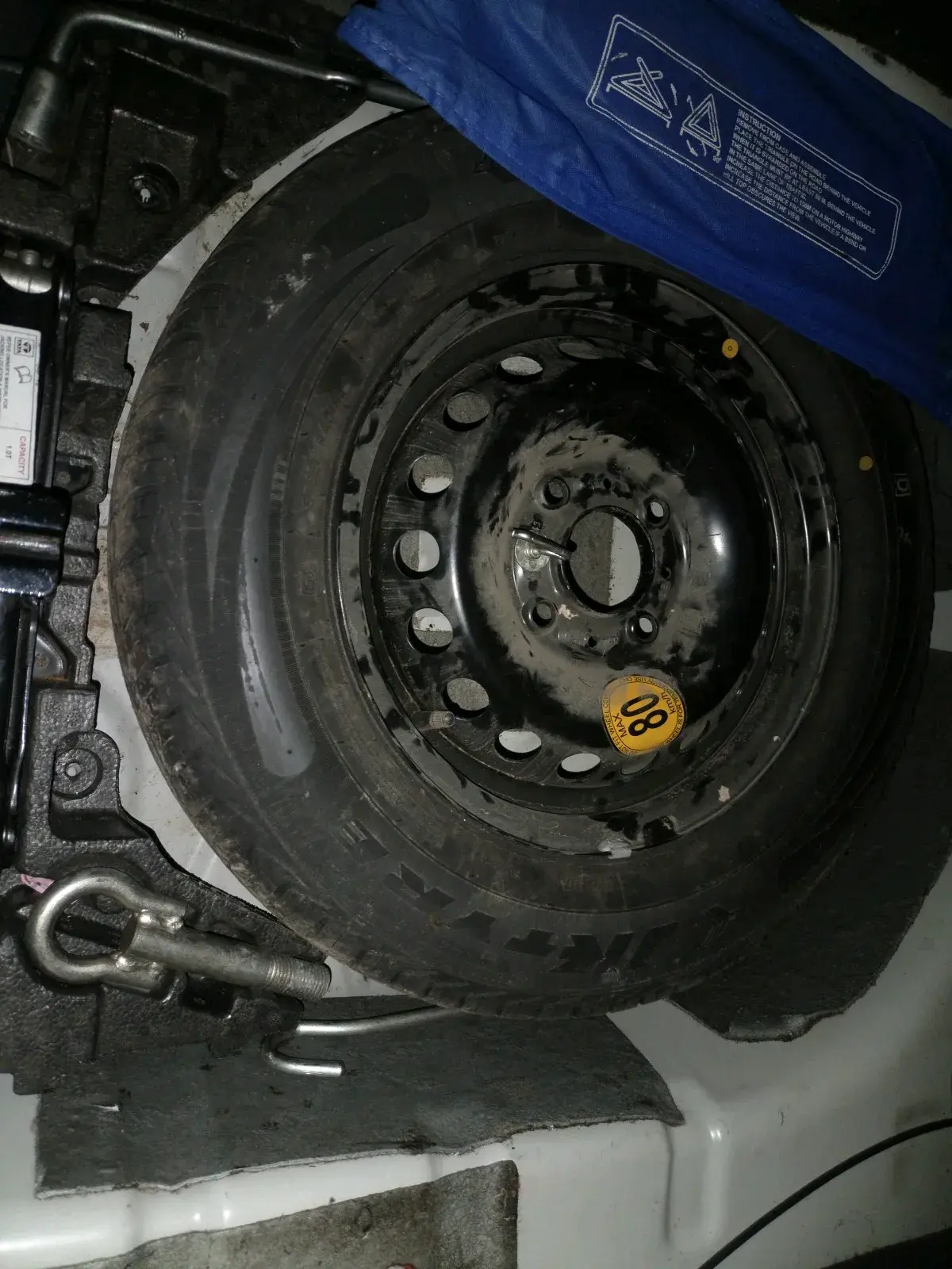 2021 Tata TIGOR XZ PLUS PETROL, Petrol, Manual, 72,893 km, tyre
