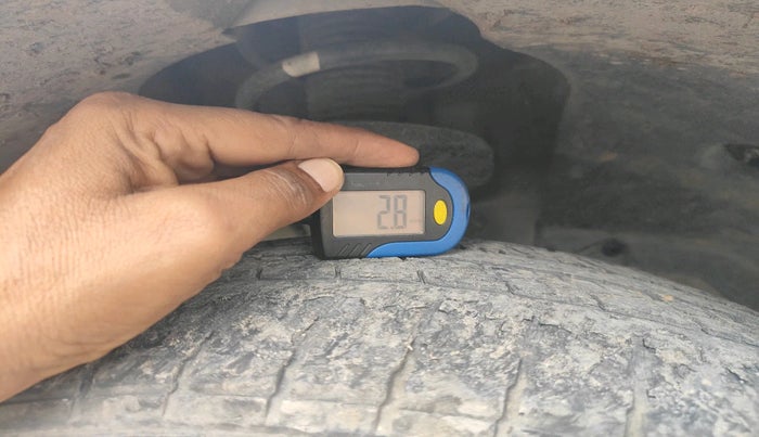 2015 Mahindra XUV500 W6, Diesel, Manual, 96,061 km, tyre