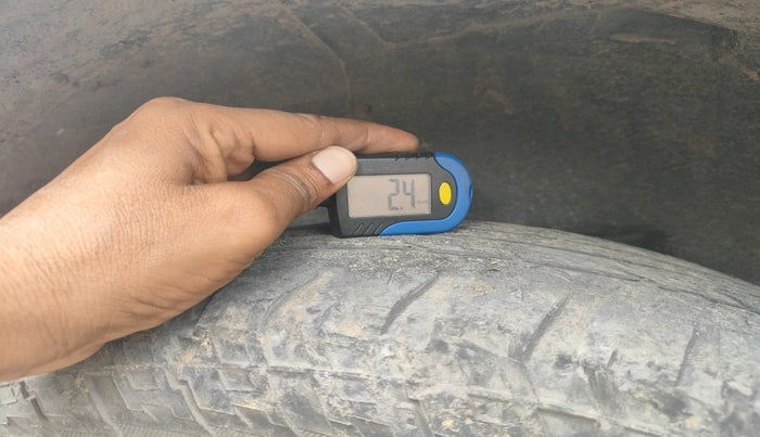 2015 Mahindra XUV500 W6, Diesel, Manual, 96,061 km, tyre