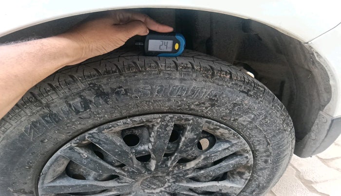 2020 Maruti Swift Dzire TOUR S-CNG, Petrol, Manual, 85,219 km, tyre