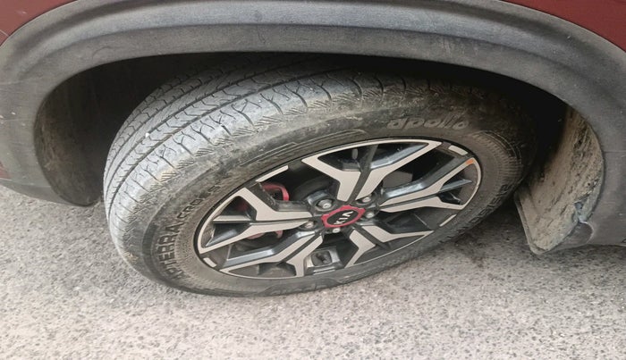 2020 KIA SELTOS GTX PLUS 1.4 PETROL, Petrol, Manual, 1,05,010 km, tyre