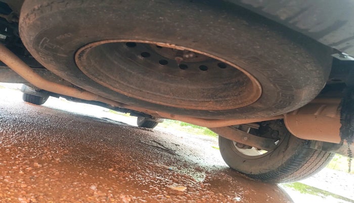 2015 Mahindra XUV500 W8, Diesel, Manual, 1,38,000 km, tyre