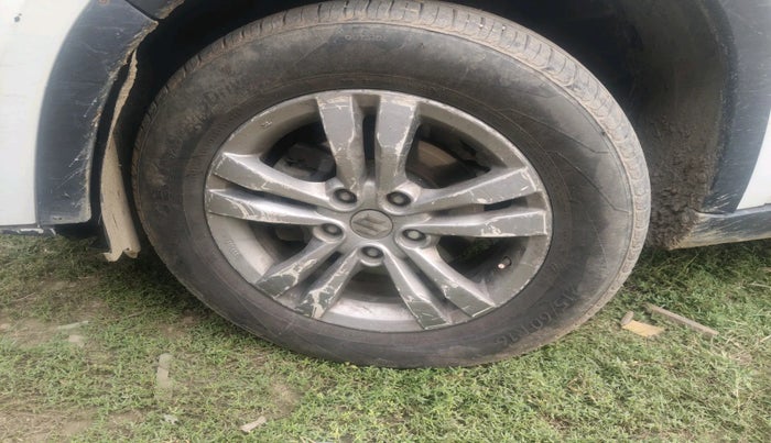 2017 Maruti Vitara Brezza ZDI, Diesel, Manual, 2,63,554 km, tyre