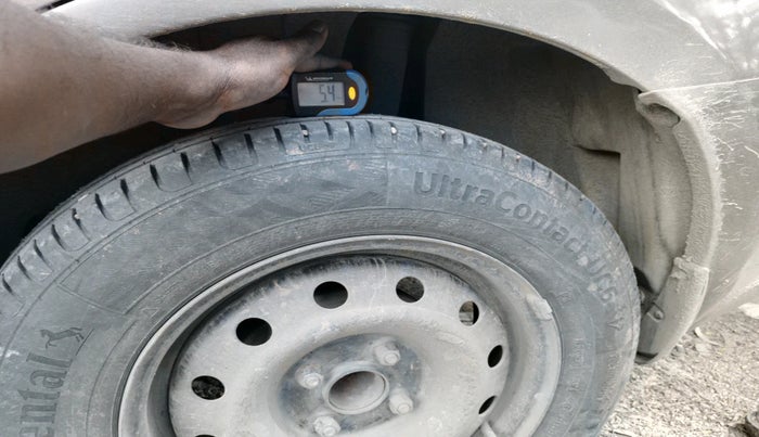 2018 Maruti Dzire VXI, Petrol, Manual, 1,51,687 km, tyre