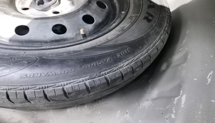 2018 Maruti Dzire VXI, Petrol, Manual, 1,51,687 km, tyre