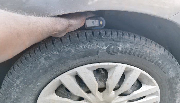 2018 Maruti Dzire VXI, Petrol, Manual, 1,51,687 km, tyre