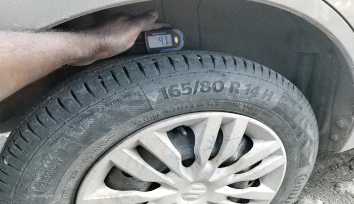 2018 Maruti Dzire VXI, Petrol, Manual, 1,51,687 km, tyre