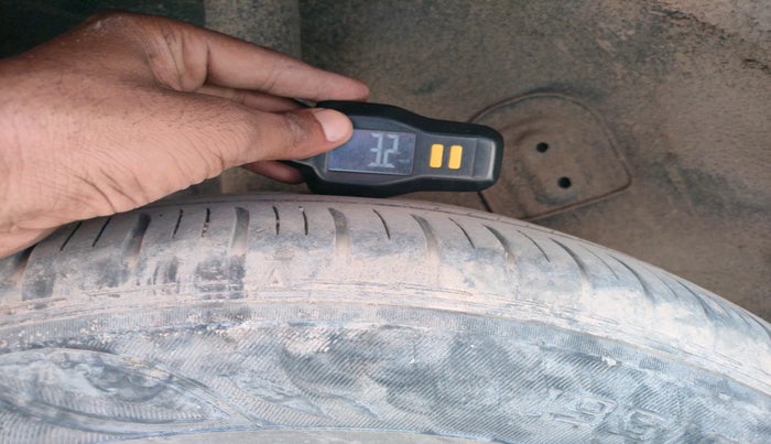 2019 Tata NEXON XM PETROL, Petrol, Manual, 1,00,231 km, tyre