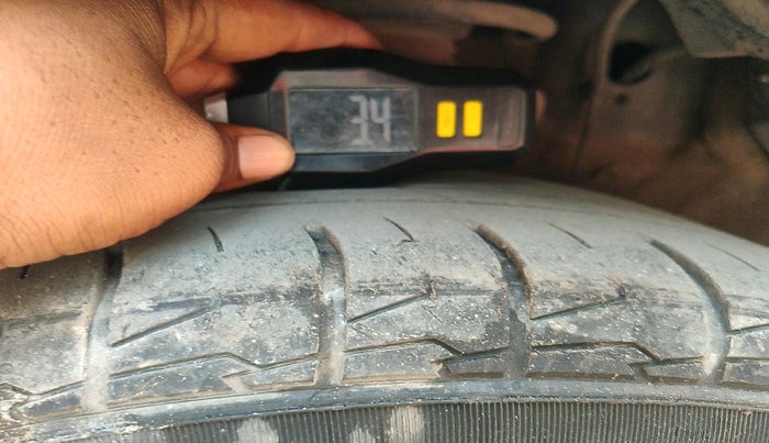 2022 Hyundai Creta SX IVT 1.5 PETROL, Petrol, Automatic, 52,490 km, tyre