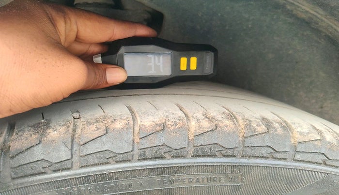 2022 Hyundai Creta SX IVT 1.5 PETROL, Petrol, Automatic, 52,490 km, tyre