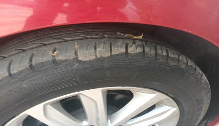 2015 Hyundai New Elantra 1.8 SX AT VTVT, Petrol, Automatic, 74,105 km, tyre