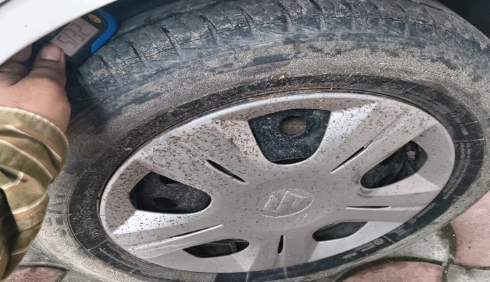 2017 Maruti Wagon R 1.0 VXI, Petrol, Manual, 85,392 km, tyre