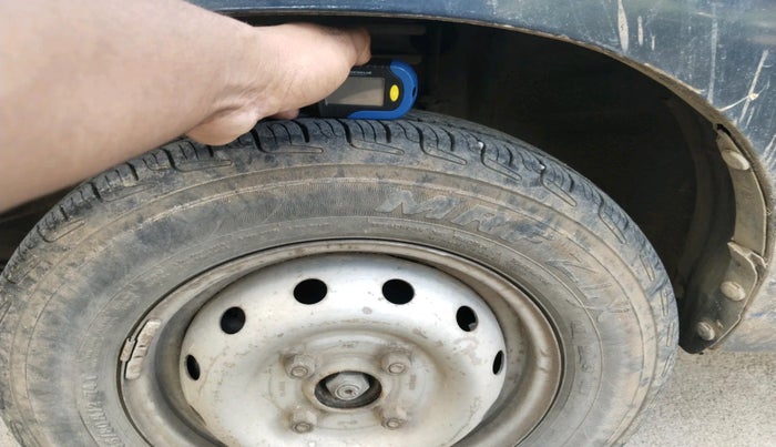 2012 Maruti Alto LXI, Petrol, Manual, 65,568 km, tyre