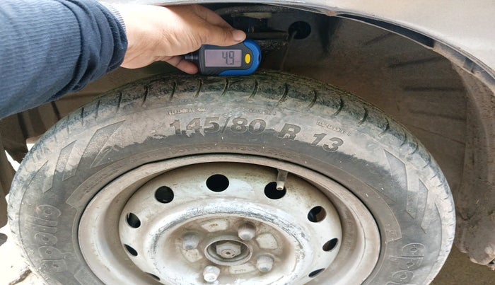 2011 Maruti Wagon R 1.0 LXI CNG, Petrol, Manual, 1,94,069 km, tyre