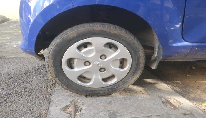 2016 Tata Nano TWIST XTA, Petrol, Automatic, 12,884 km, tyre