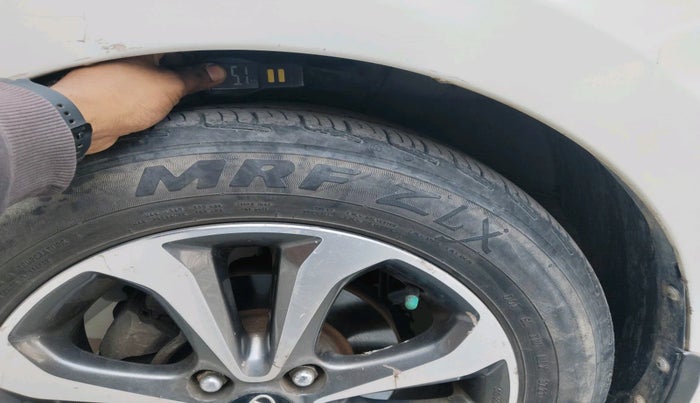 2014 Hyundai Xcent SX 1.2, Petrol, Manual, 1,14,327 km, tyre