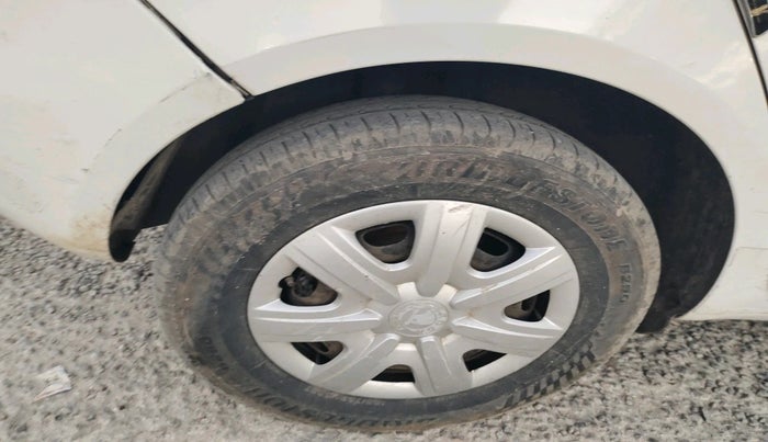 2011 Skoda Fabia CLASSIC 1.2 TDI, Diesel, Manual, 1,16,861 km, tyre